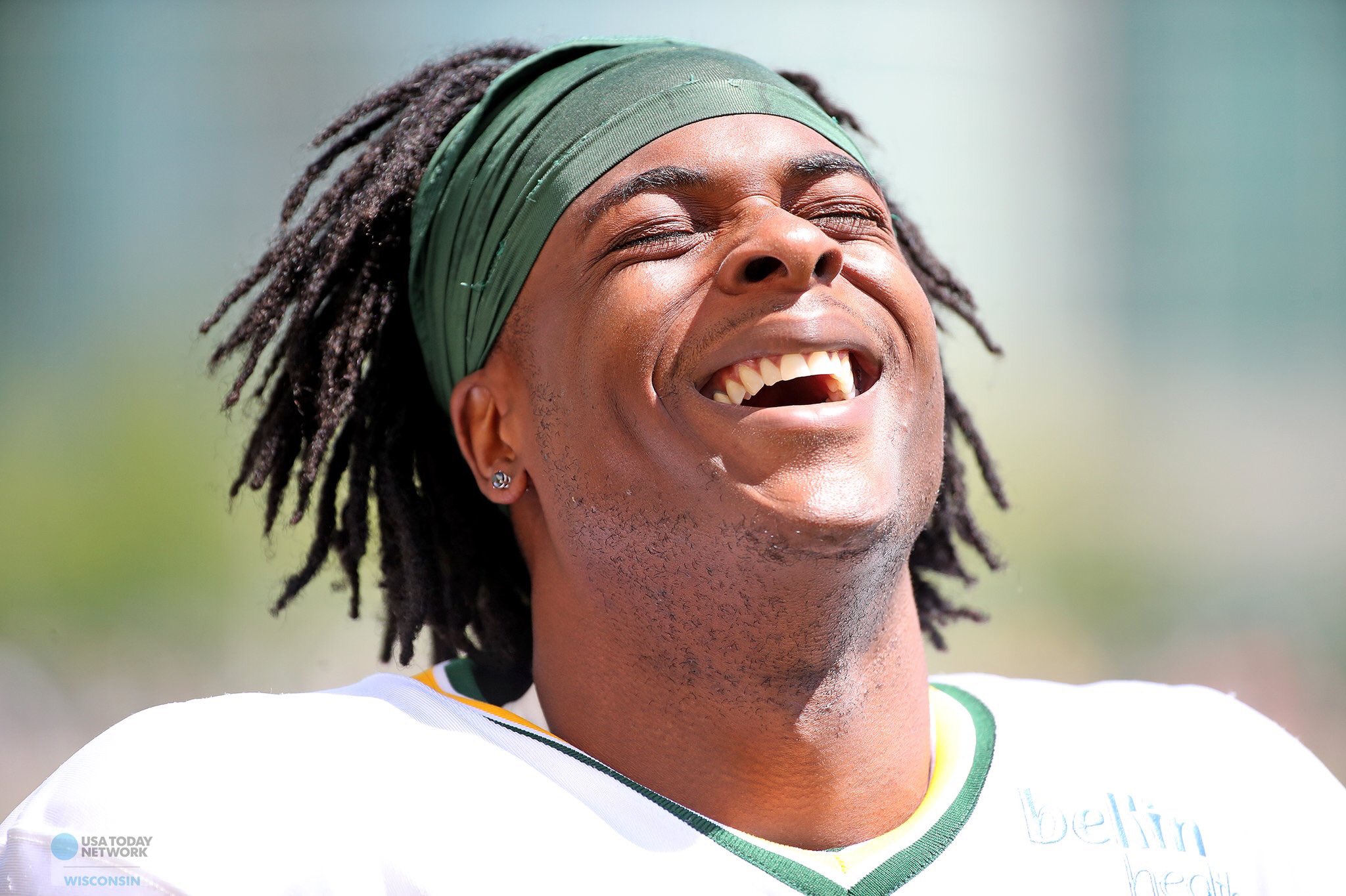 Davante Adams tuvo un debut amargo este domingo con los Jets.