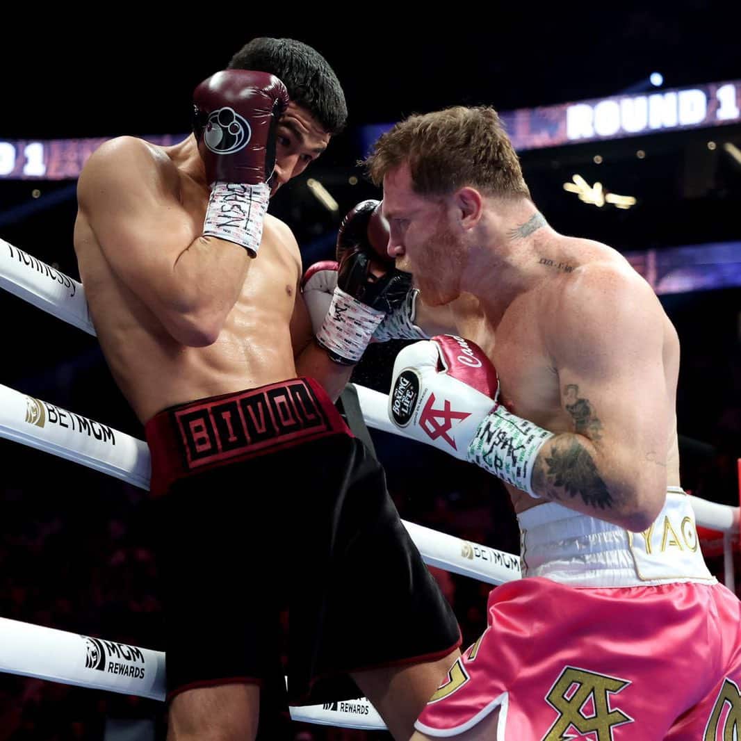 Canelo 'Alvarez vs Dmitry Bivol, la revancha una posibilidad en 2025.