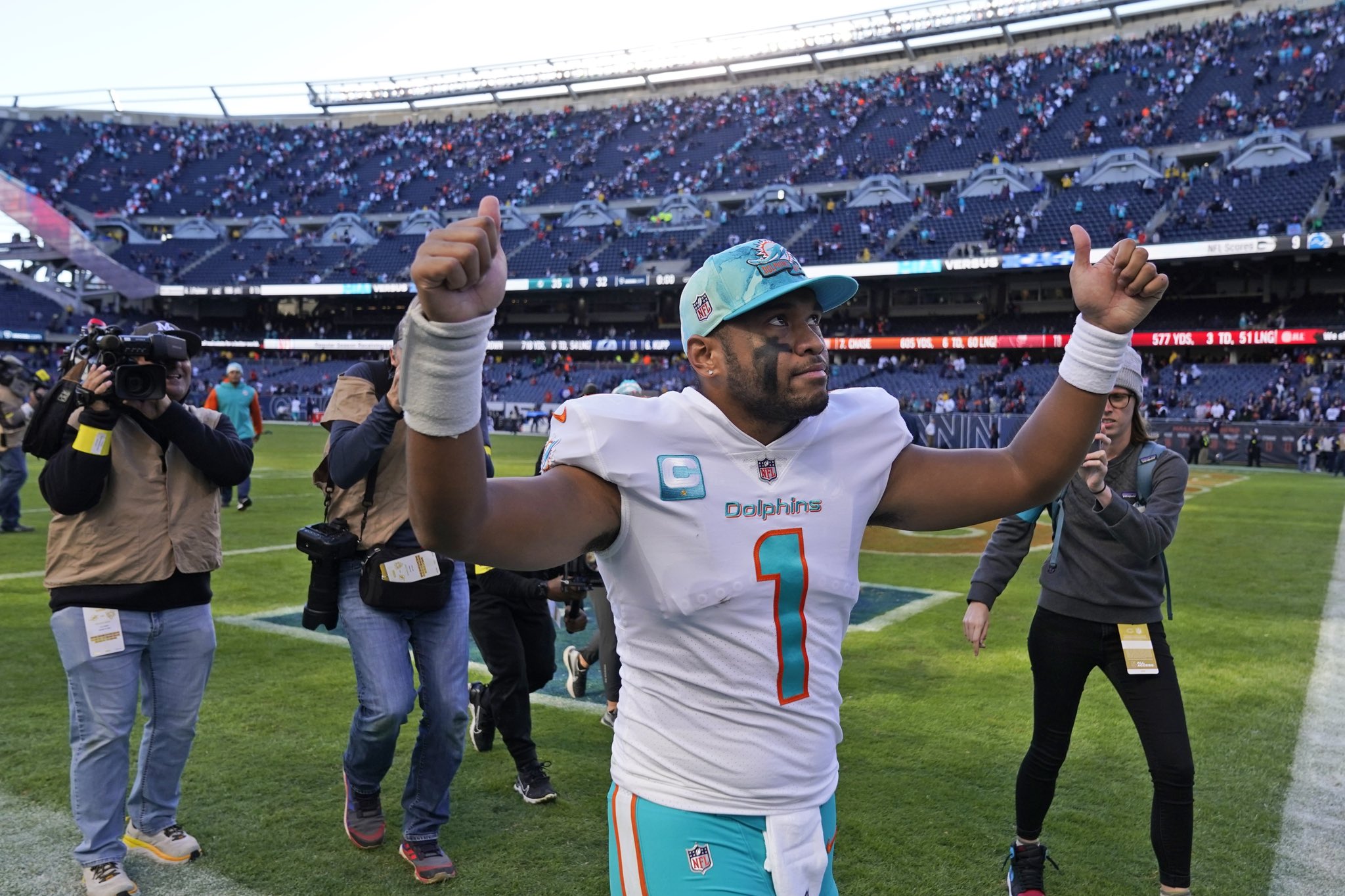 Tua Tagovailoa en partido con los Miami Dolphins.