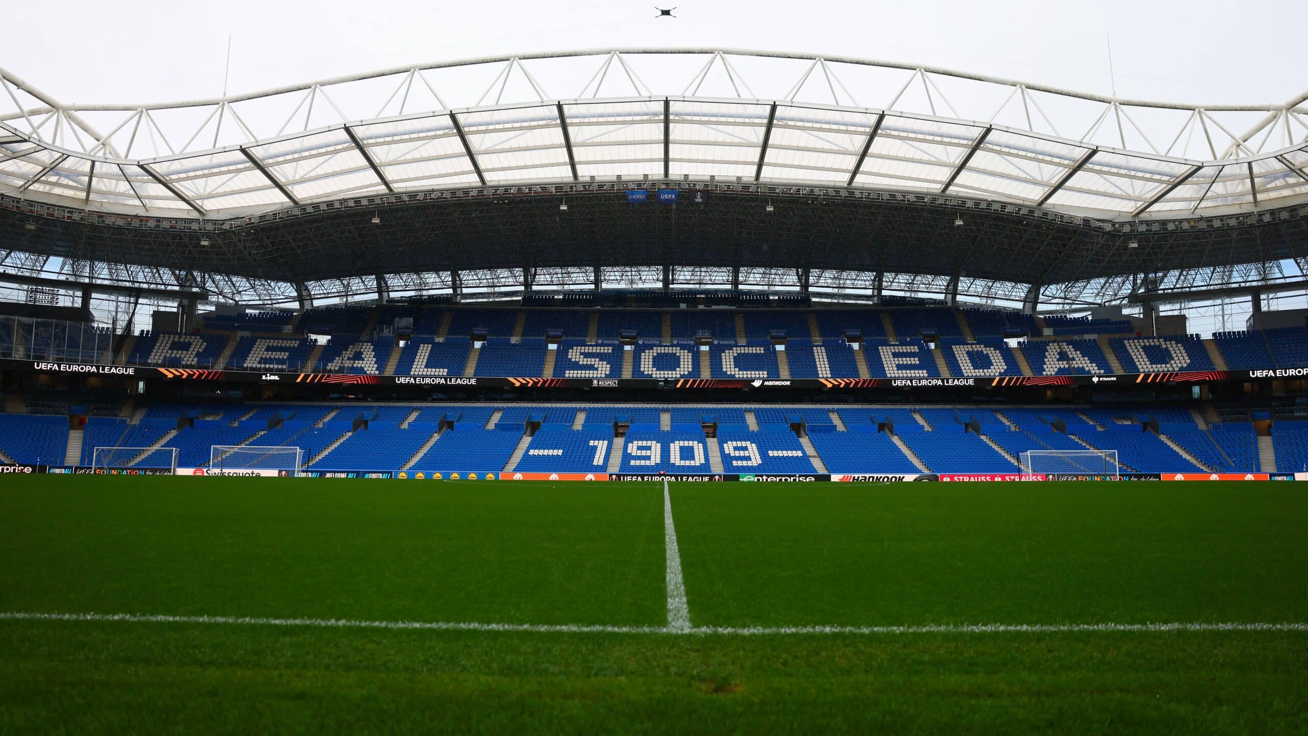 Listo el estadio de la Real Sociedad para la fecha 2 de la Europa League.