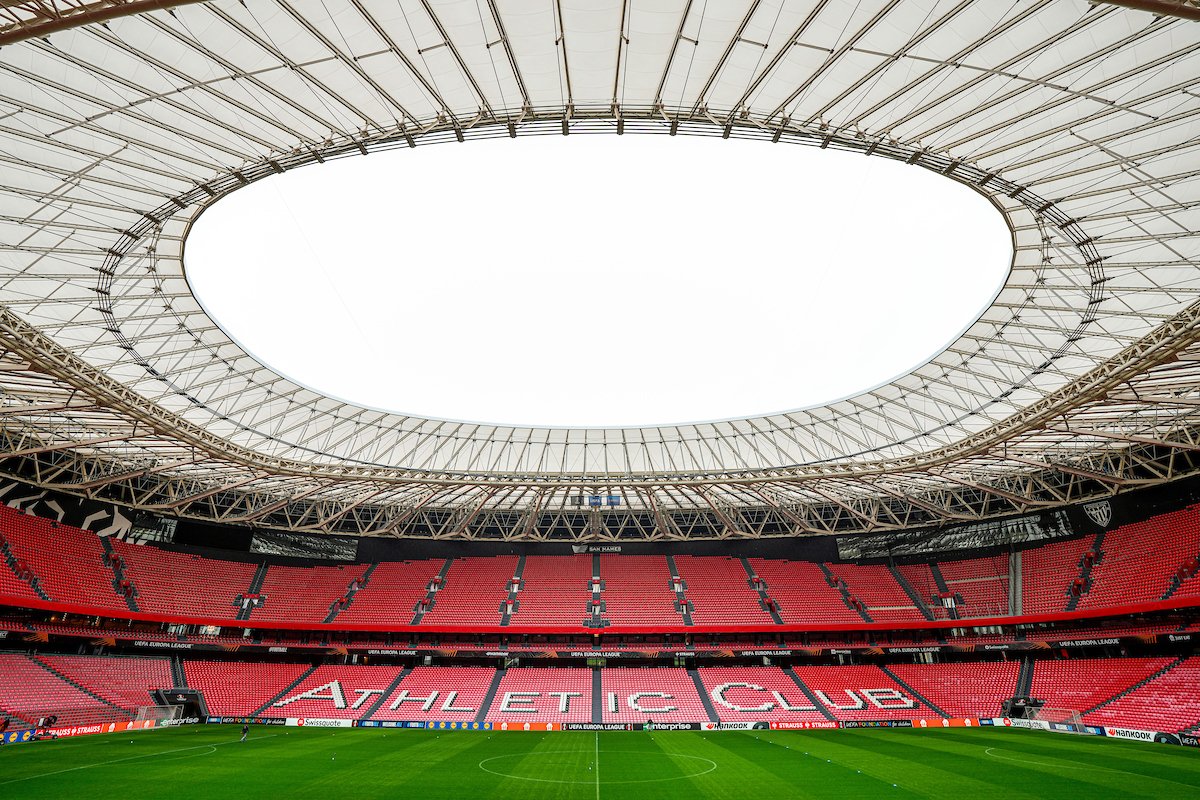 Listo el estadio del Bilbao para el juego de este jueves.