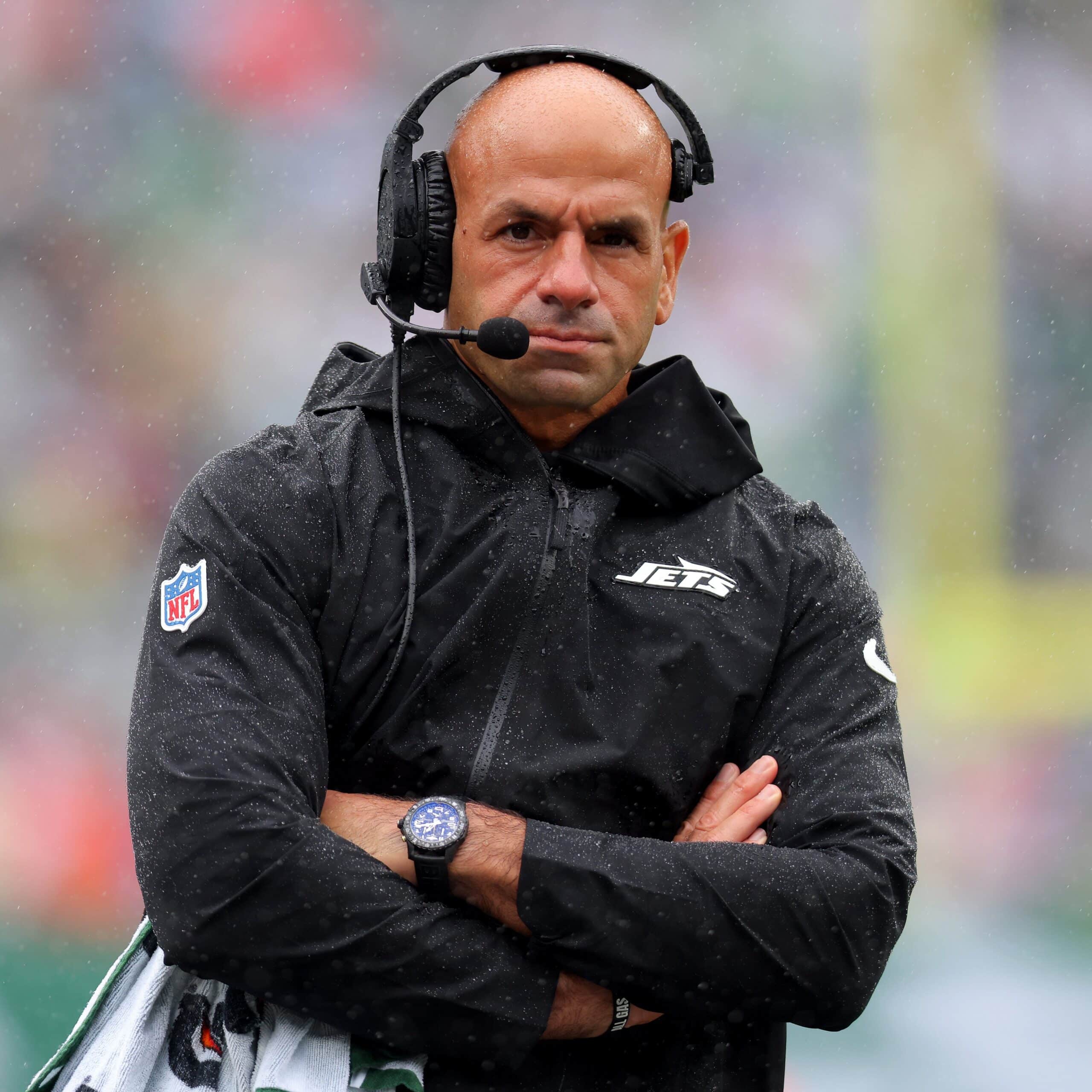 Robert Saleh fue destituido de los Jets de Nueva York.