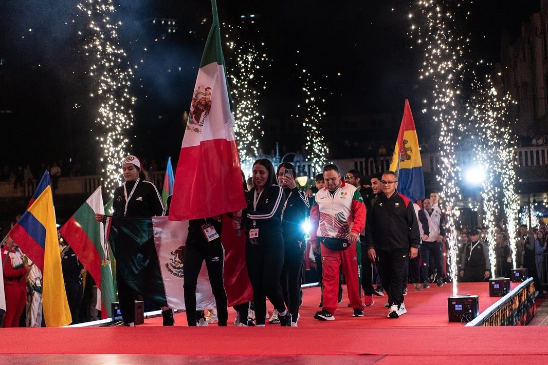 México sube al ring en el Campeonato Mundial de Boxeo Juvenil de la IBA en Montenegro.