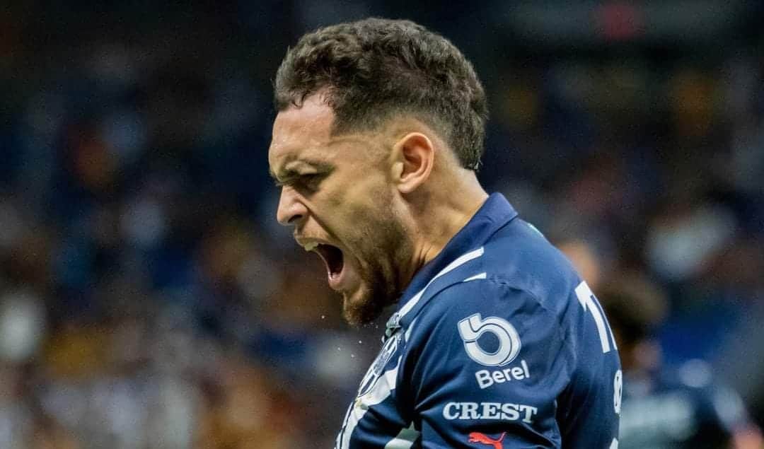 LUCAS OCAMPOS DURANTE SU FESTEJO DEL GOL EN EL CLÁSICO REGIO AMISTOSO EN TEXAS 