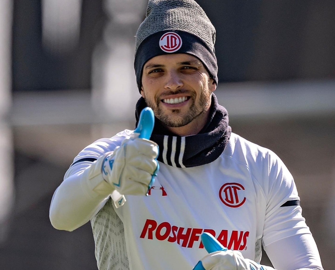 Tiago Volpi en entrenamiento de Toluca.