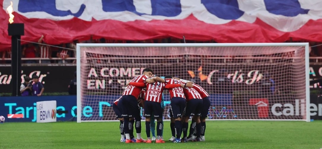 Chivas en el Clásico Tapatío de la jornada 11 ante Atlas.