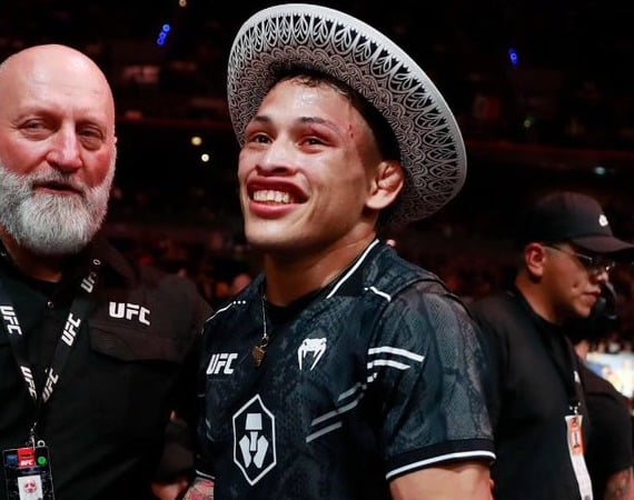 'Lazy Boy' en su última pelea en la UFC donde salió victorioso.