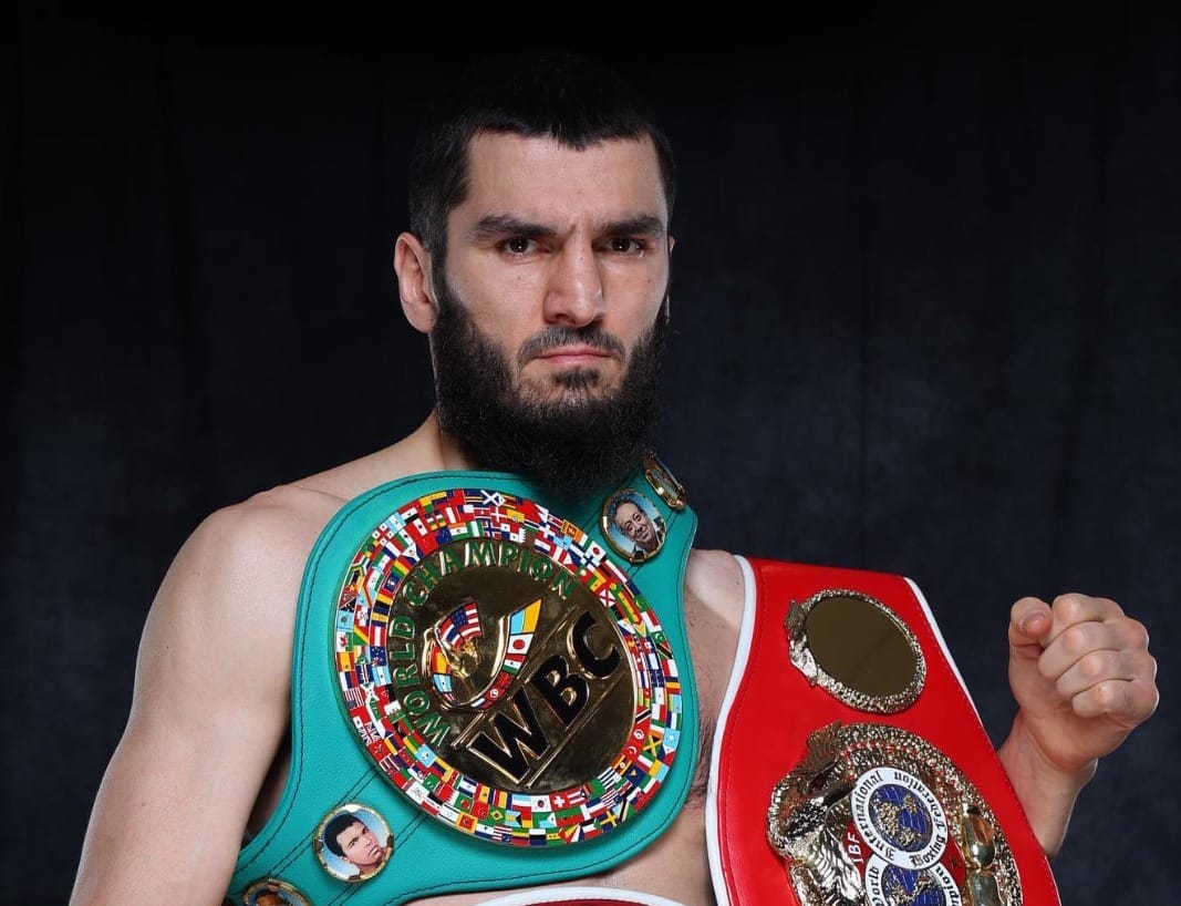 Artur Beterbiev sube un escalón en el ranking mundial.