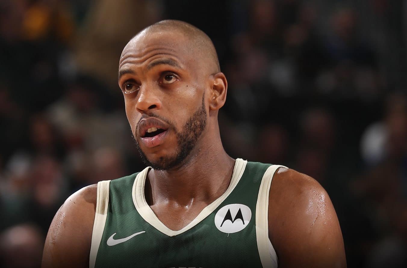 Middleton no jugará la temporada de la NBA mientras se recupera de las cirugías de tobillo.