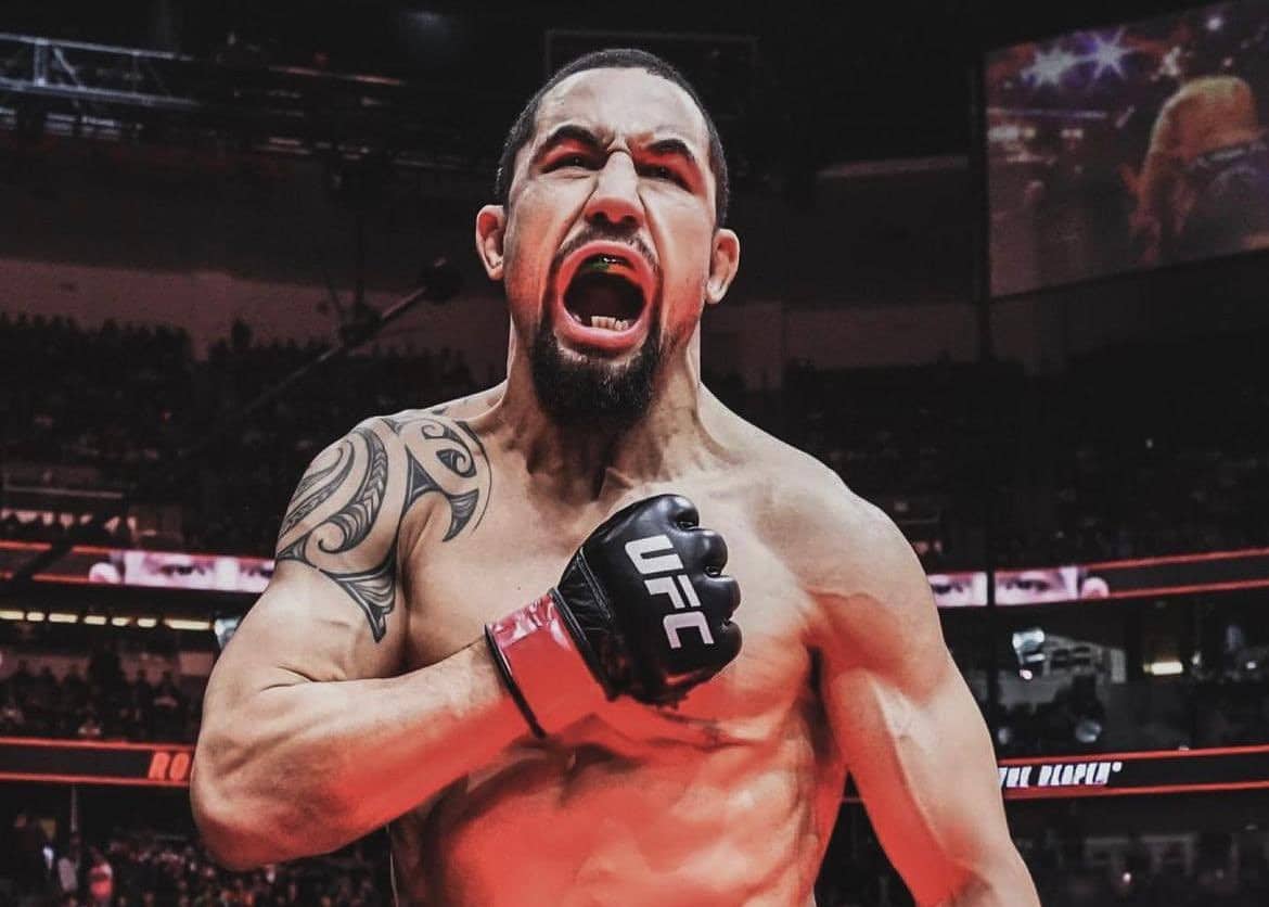 Robert Whittaker buscará propinarle la primera derrota a Khamzat Chimaev en la pelea co-estelar de UFC 308, desde el Etihad Arena de Abu Dhabi.