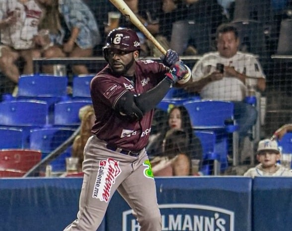 Tomateros de Culiacán asegura la serie en Monterrey.