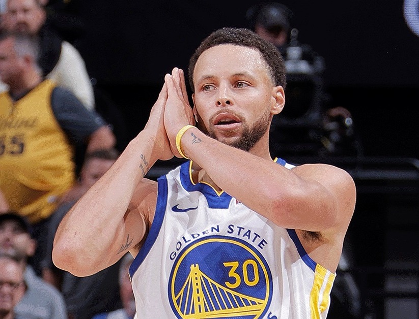 Stephen Curry es la gran figura de los Warriors en esta temporada.