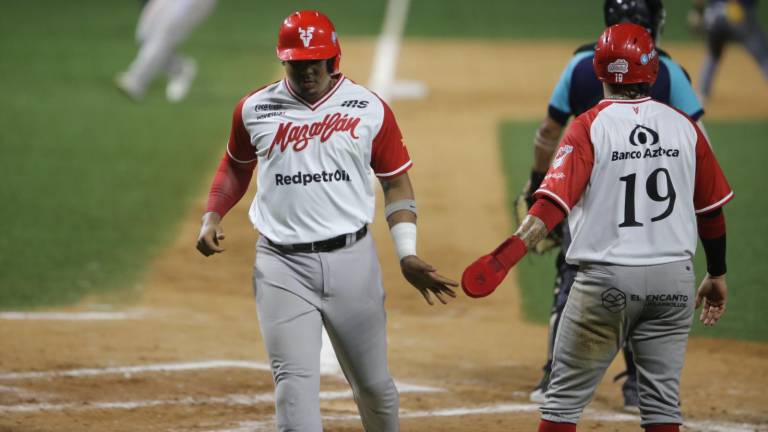 LOS ROJOS ANOTAN LA PRIMER CARRERA DEL JUEGO