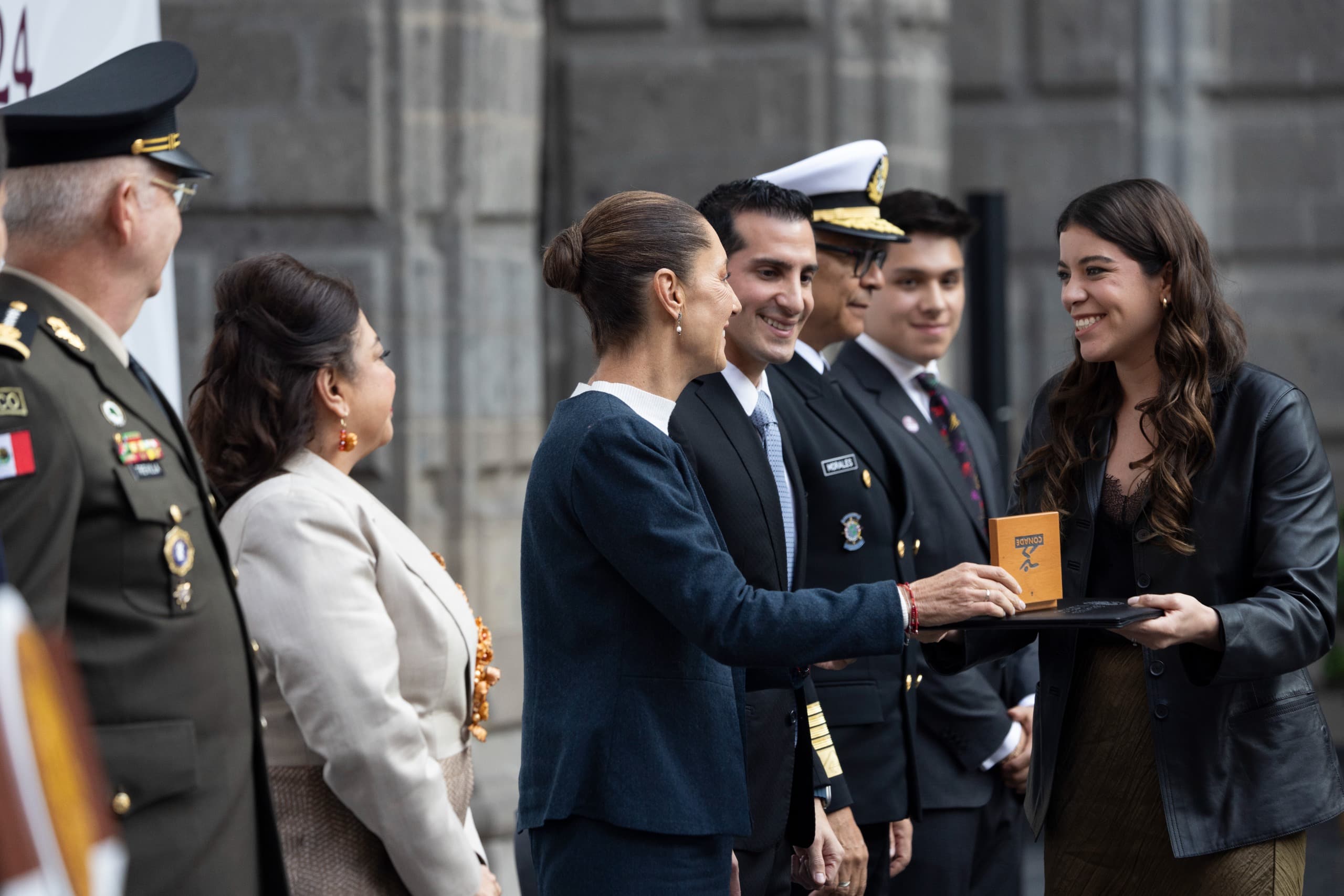 Alejandra Orozco fue reconocida por su buena trayectoria en clavados.