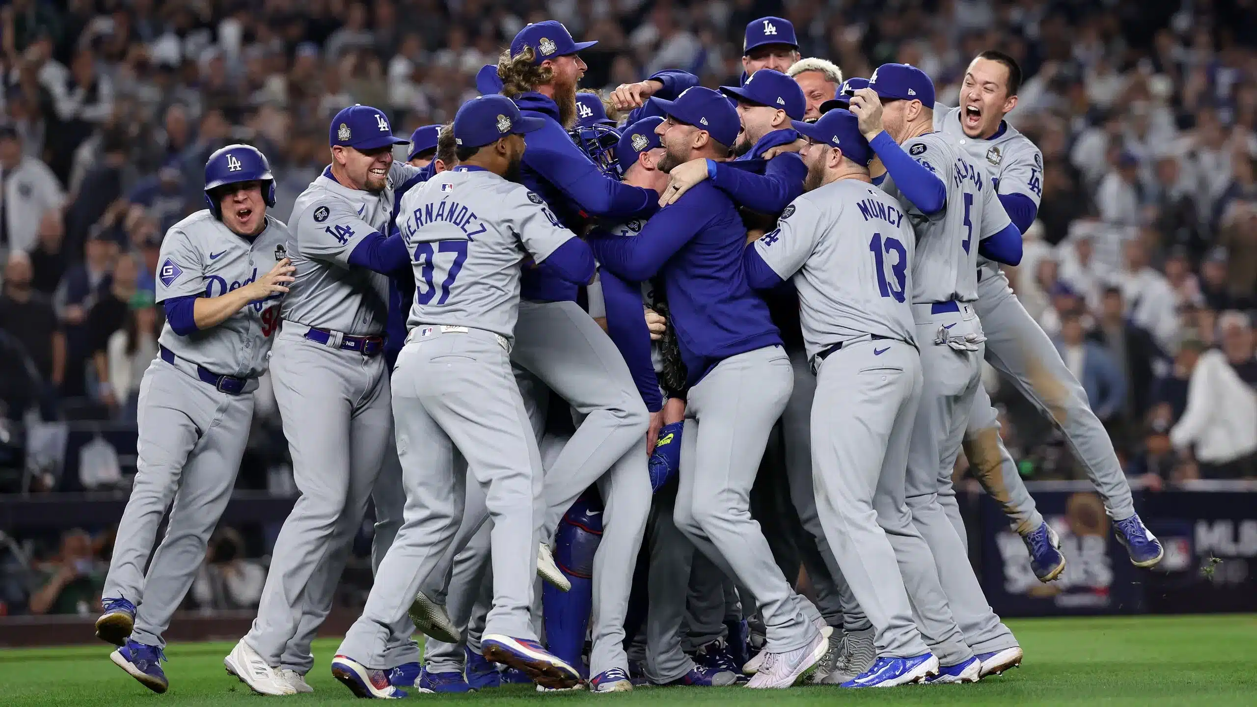 DODGERS CELEBREA EL CAMPEONATO