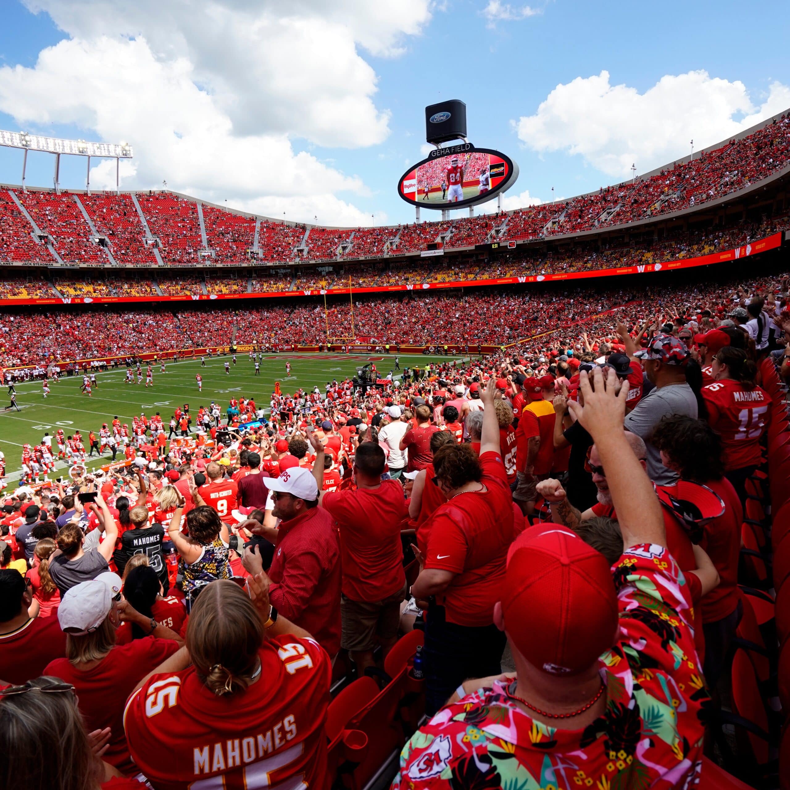 El GEHA Field se alista para los play offs de la NFL.