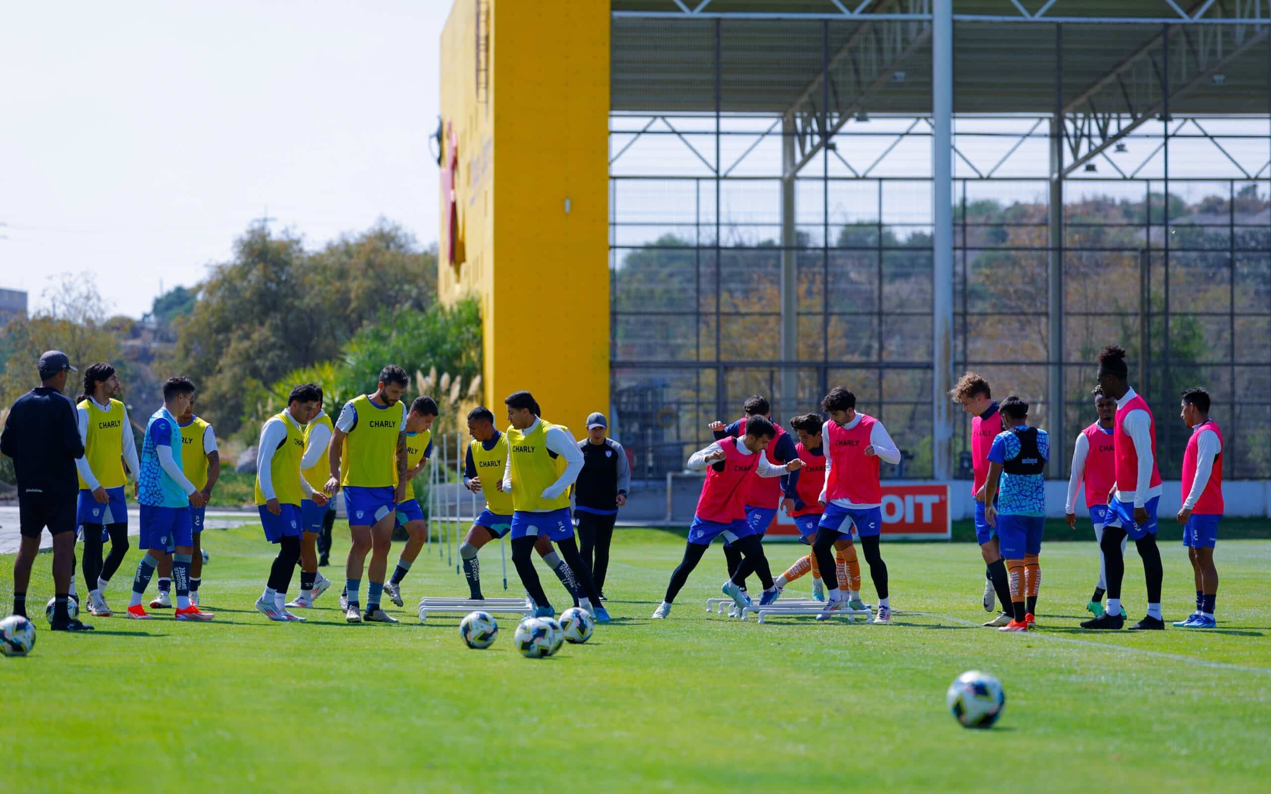 Tuzos del Pachuca en su practica de esta semana.