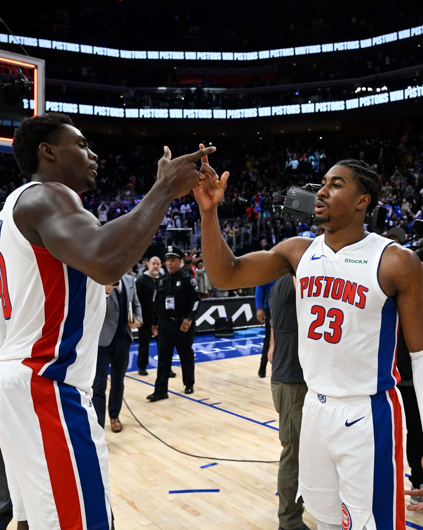 Detroit Pistons busca un triunfo desesperado este viernes.