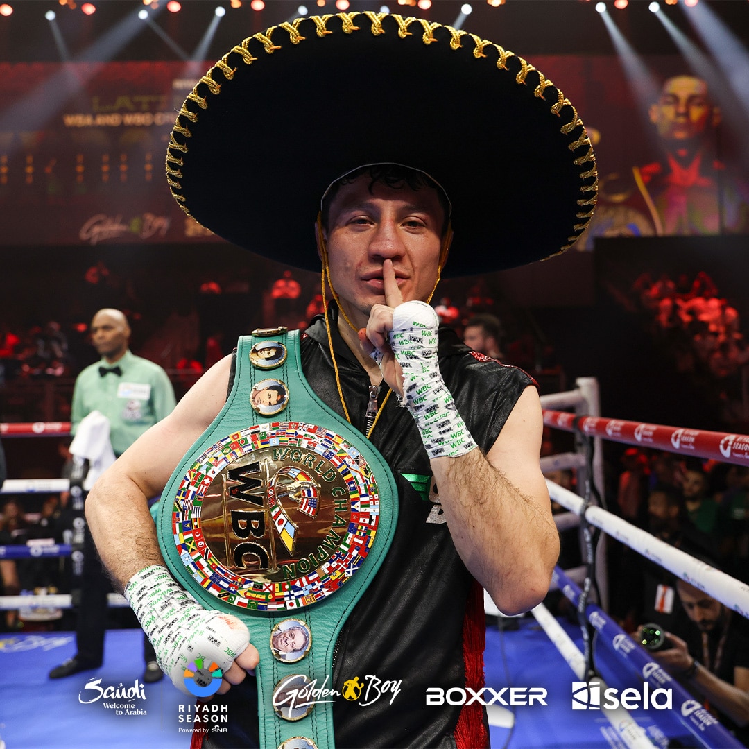 William Zepeda tras ganar el sábado ante Tevin Farmer.