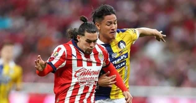 CHIVAS PERDIÓ FRENTE AL ATLÉTICO SAN LUIS Y DEJÓ ESCAPAR LA OPORTUNIDAD DE METERSE A LIGUILLA DIRECTA