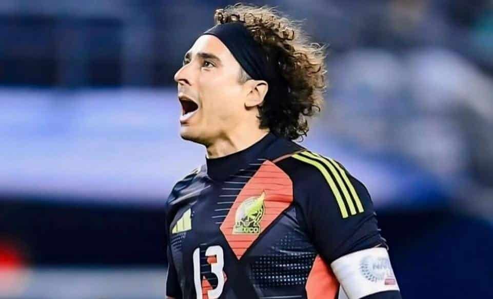 GUILLERMO OCHOA SALIÓ COMO TITULAR CON LA SELECCIÓN MEXICANA EN LA DERROTA FRENTE HONDURAS EN SAN PEDRO SULA