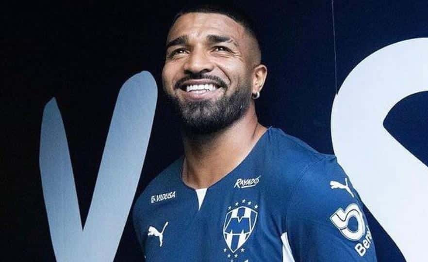 RODRIGO AGUIRRE NO FUE MUY QUERIDO POR LA AFICIÓN DURANTE SU PASO POR LOS RAYADOS DE LA LIGA MX