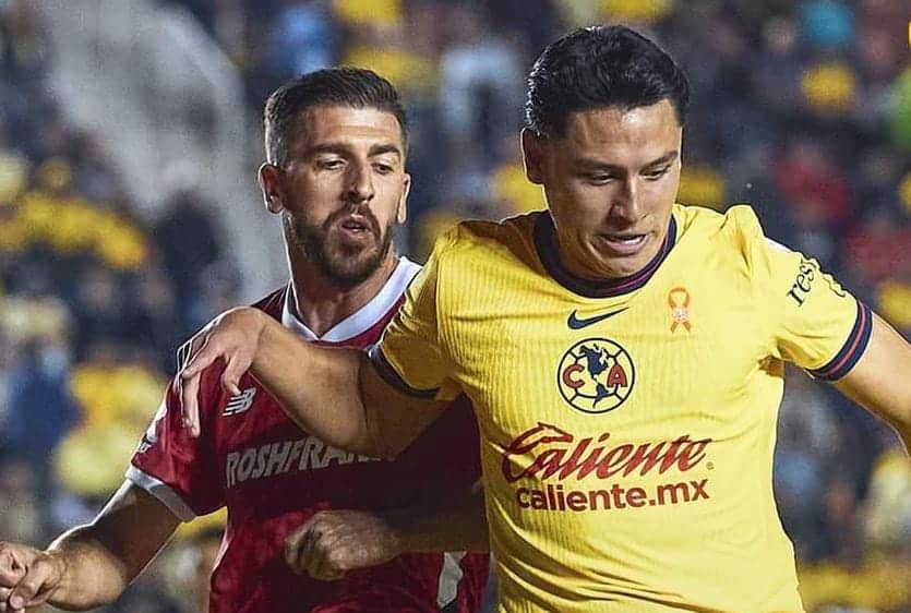 LAS FIGURAS DE TOLUCA FC COMO PAULINHO Y ALEXIS VEGA FUERON MANEJADOS POR LA DEFENSA DEL CLUB AMÉRICA EN LA IDA DE CUARTOS