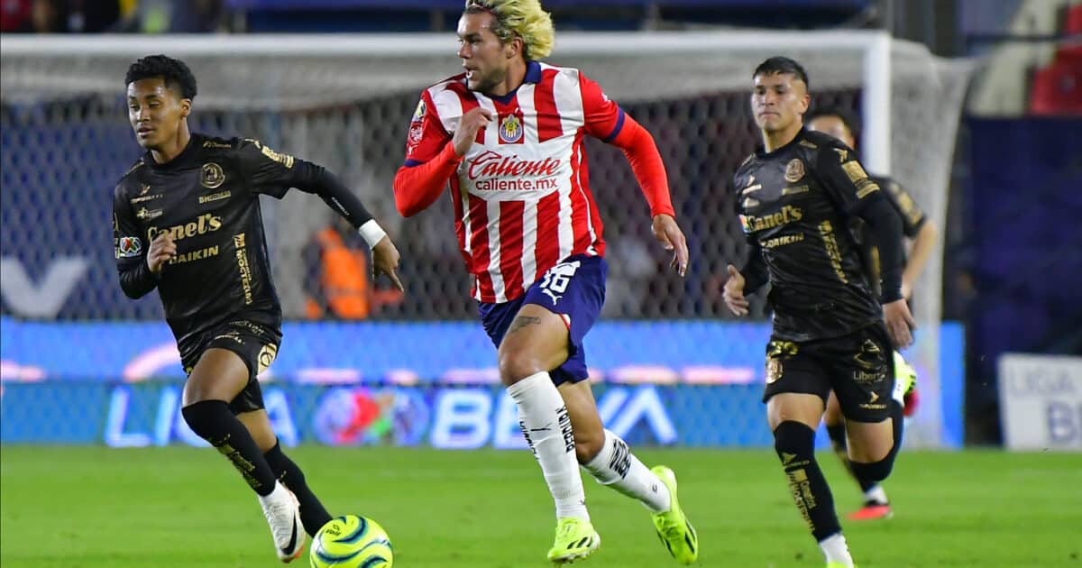 SPORTS BETS: LIGA MX CHIVAS VS SAN LUIS WHO IS FAVORITE?