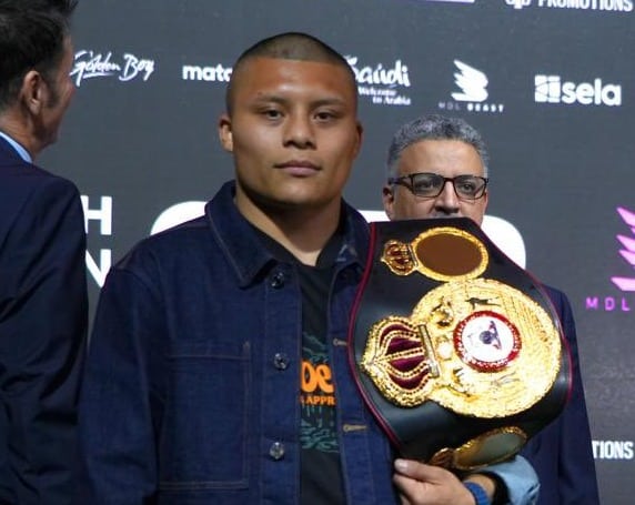 Isaac 'Pitbull' Cruz se alista para volver en el mes de febrero.