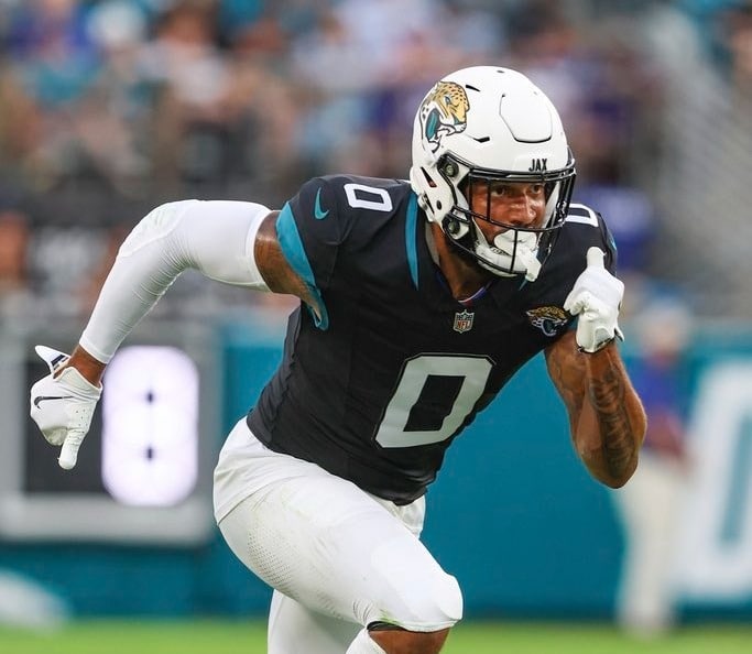 Jaguars pierden por el resto del año a Gabe Davis por una lesión.