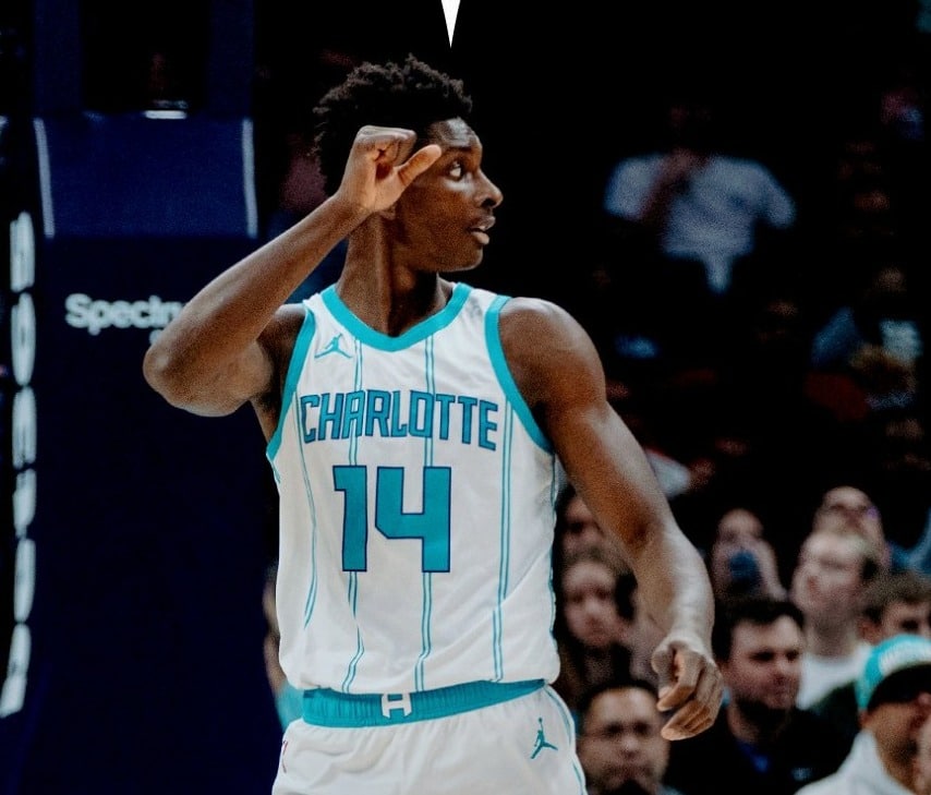 Charlotte Hornets reciben en casa a los Hawks.