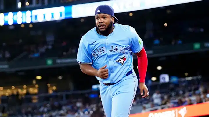 VLADIMIR ENTRA AL CAMPO DE JUEGO