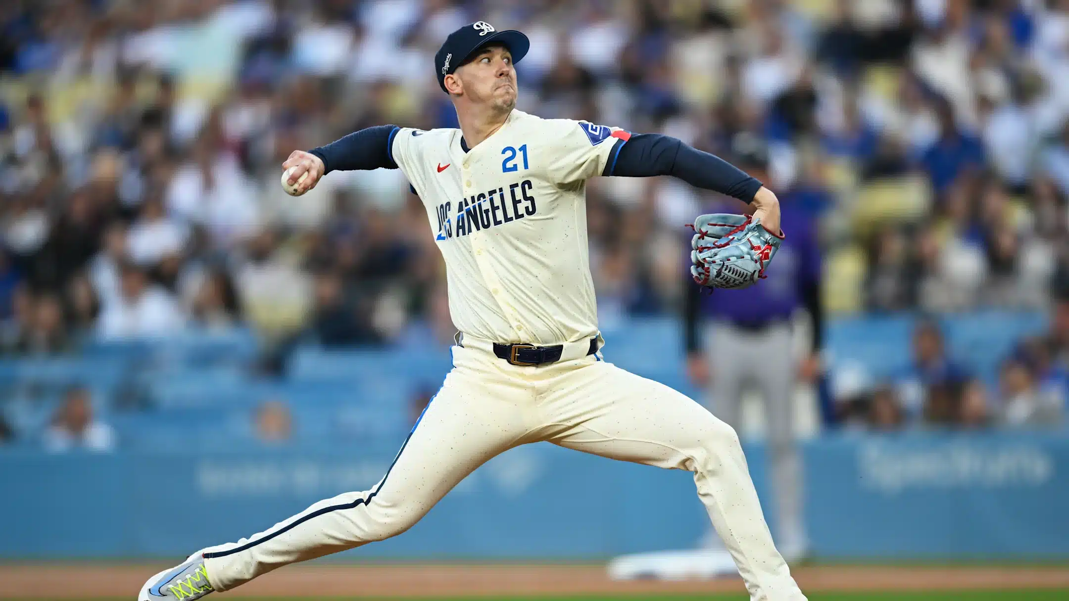 WALKER BUHLER LANZANDO PARA LOS DODGERS