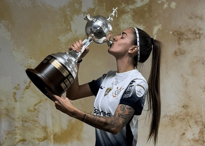 JHENIFFER CORDINALLI CORINTHIANS