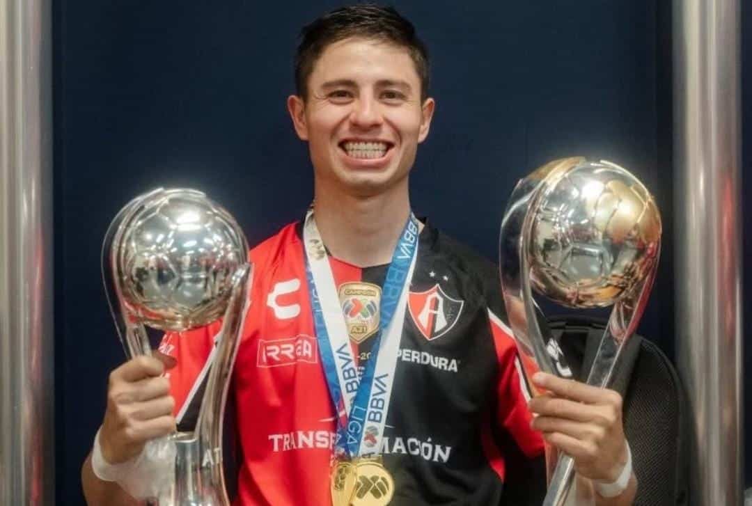 BRAYAN GARNICA FUE PARTE DEL PLANTEL DEL ATLAS QUE LOGRÓ EL BICAMPEONATO HACE UN PAR DE AÑOS EN LA LIGA MX