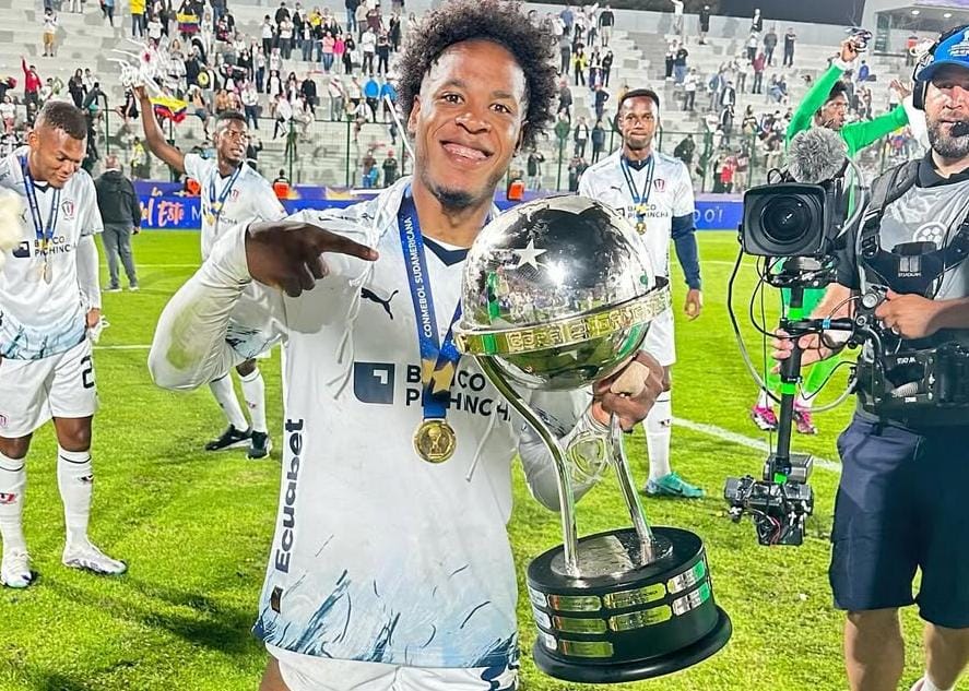 JHOJAN JULIO FUE PIEZA IMPORTANTE EN EL CAMPEONATO DE LA LIGA DE QUITO EN LA COPA SUDAMERICANA 2023