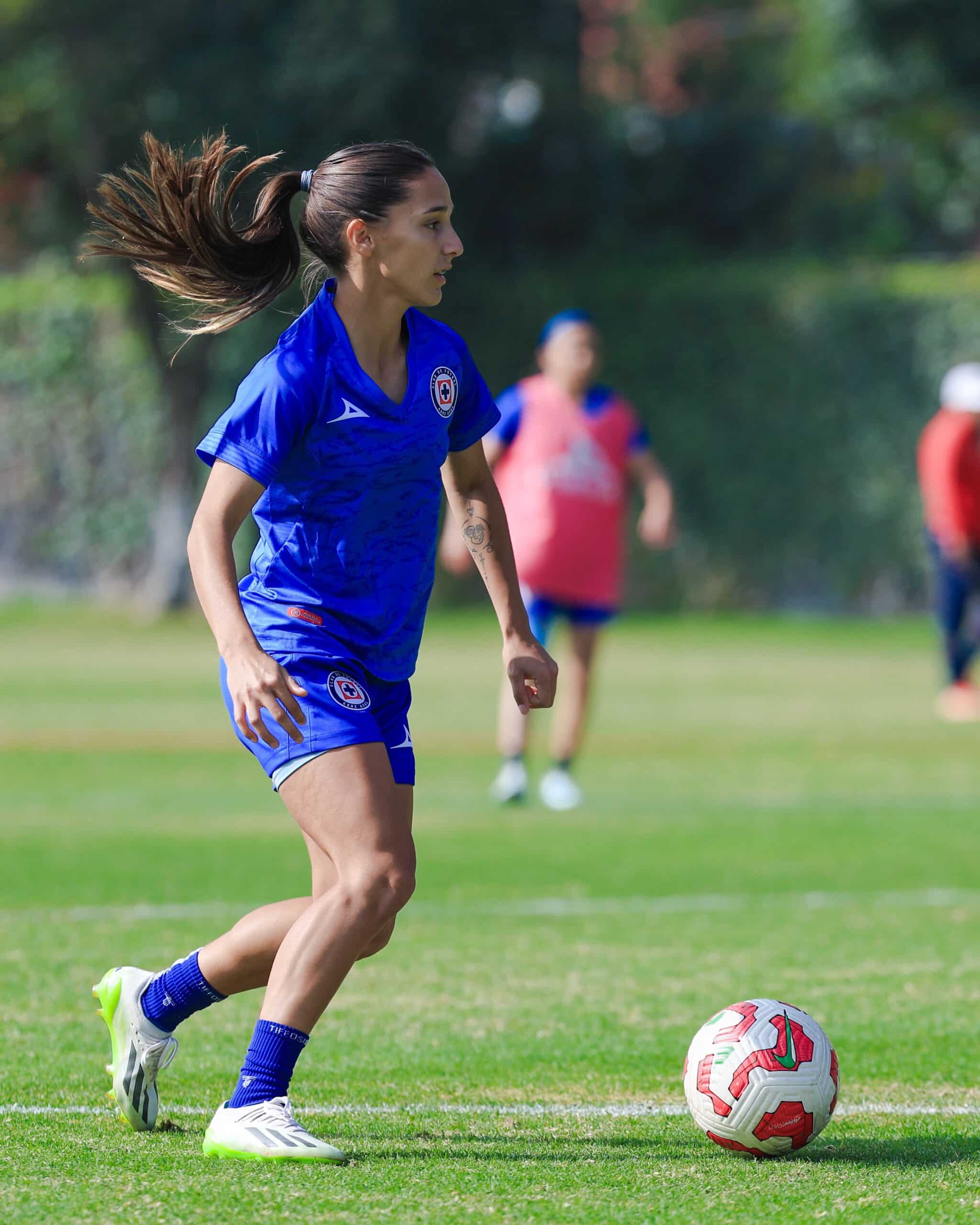 SOLANGE CRUZ AZUL CLAUSURA 2025 FEMENIL