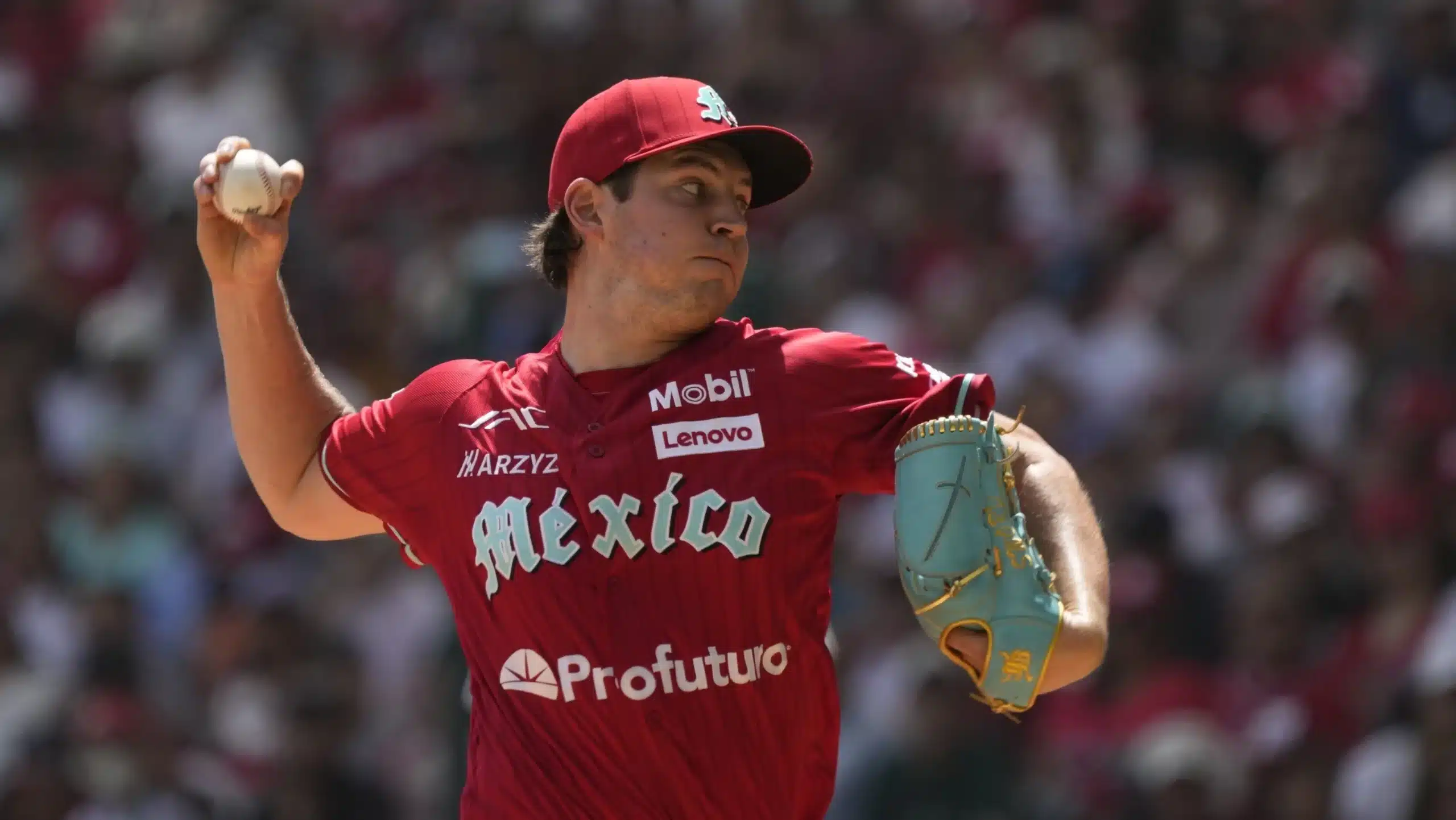 TREVOR BAUER LANZANDO CON LOS DIABLOS