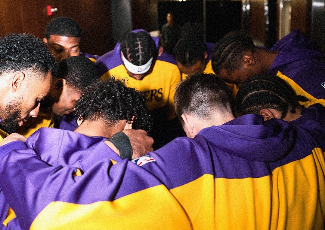 Los Ángeles Lakers juegan este lunes ante Minnesota.