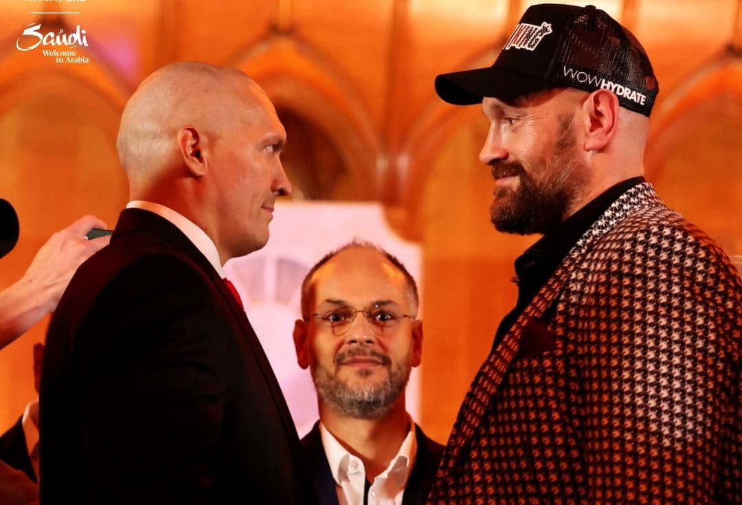 Oleksandr Usyk se enfrenta a Tyson Fury por segunda ocasión, una pelea que promete ser espectacular para los amantes del boxeo.