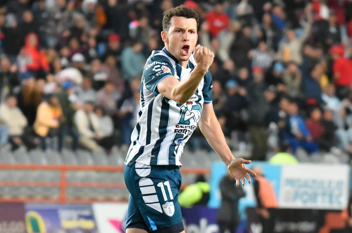 IDRISI FESTEJA SU GOL CON EL PACHUCA