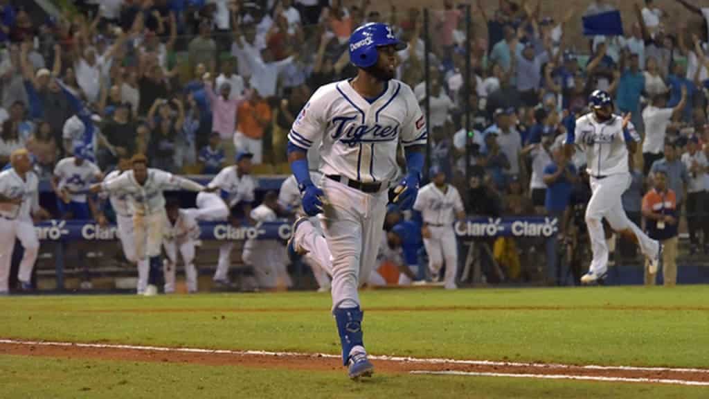 TIGRES DE LICEY EL GRAN CAMPEÓN DOMINICANO