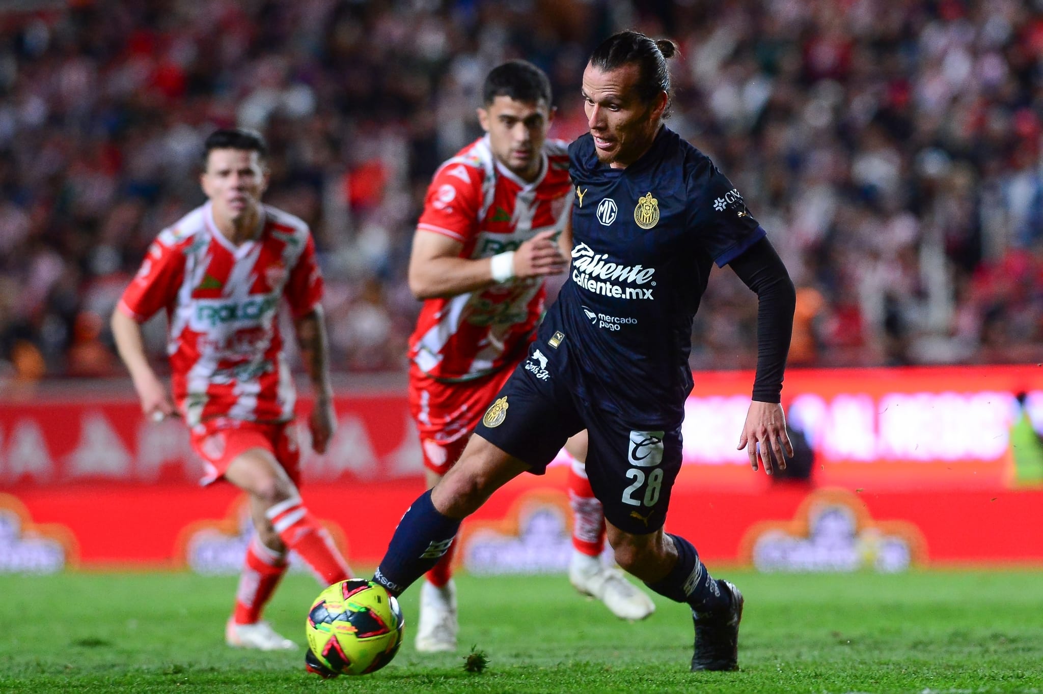 NECAXA VENCE AL GUADALAJARA