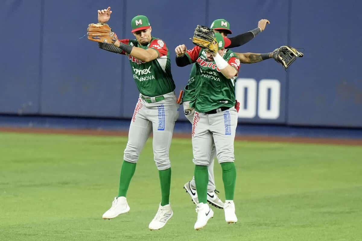 MÉXICO CELEBRA EL TRIUNFO