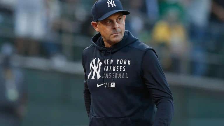 AARON BOONE OBLIGADO A GANAR LA SERIE MUNDIAL