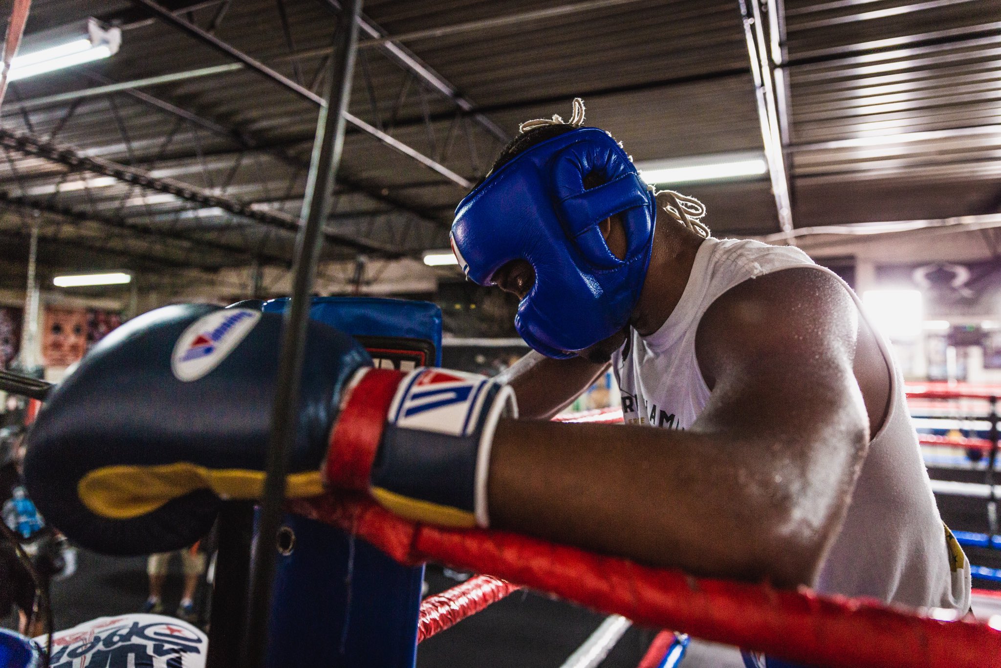 Errol Spence ya tendría fecha para pelea con Fundora.