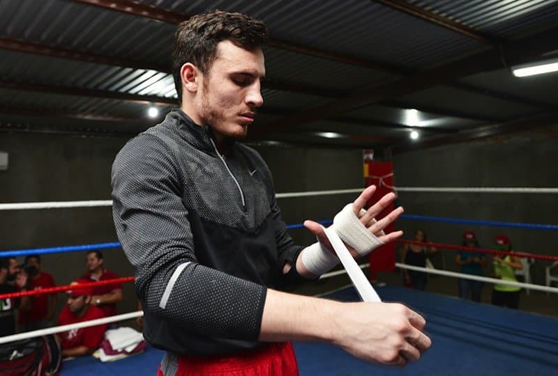 Omar Chávez, hijo del gran campeón mexicano Julio César, esta en la recta final de su campamento.