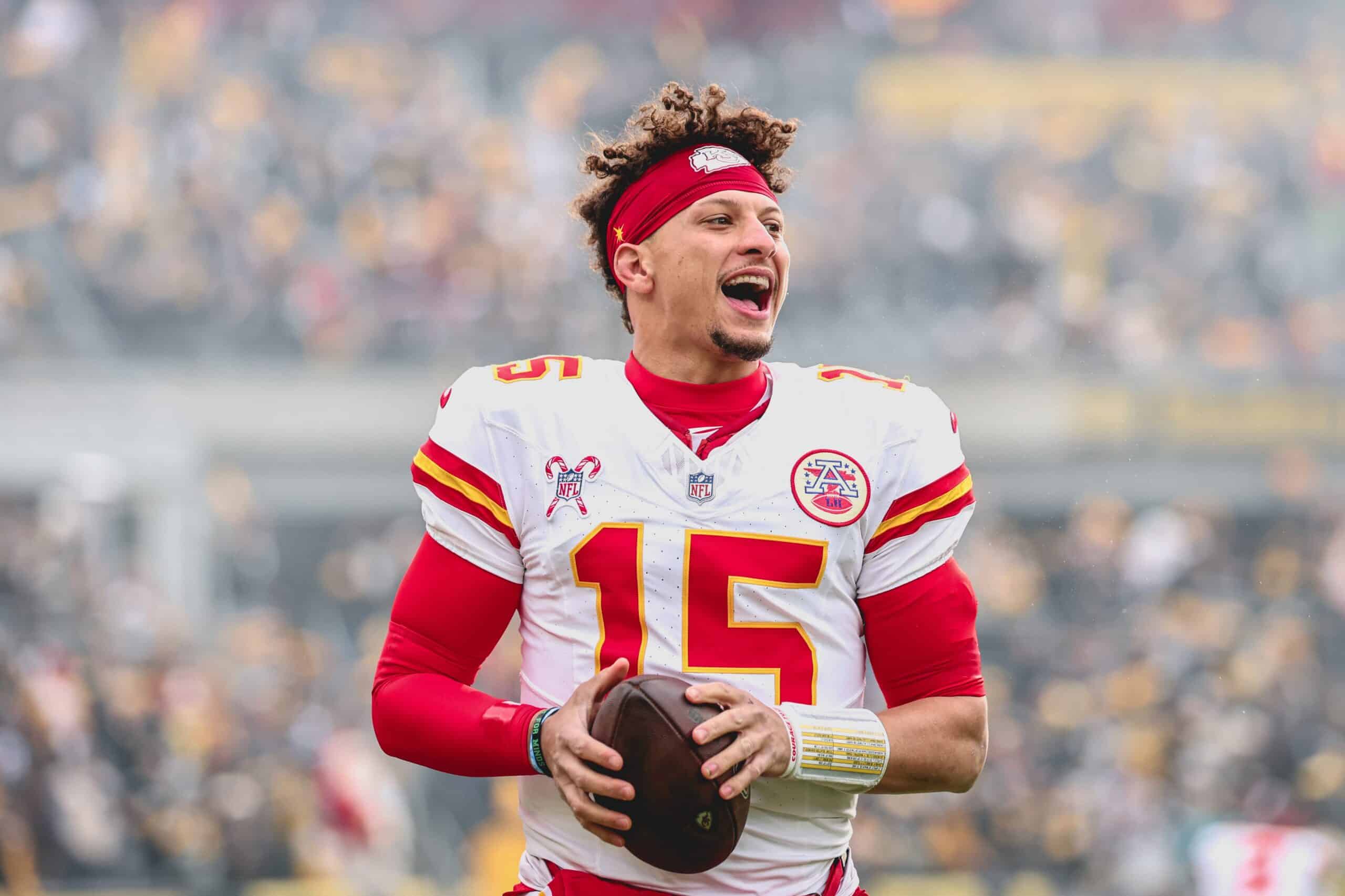 Patrick Mahomes, quarterback de Chiefs tiene un récord perfecto en la Ronda Divisional.