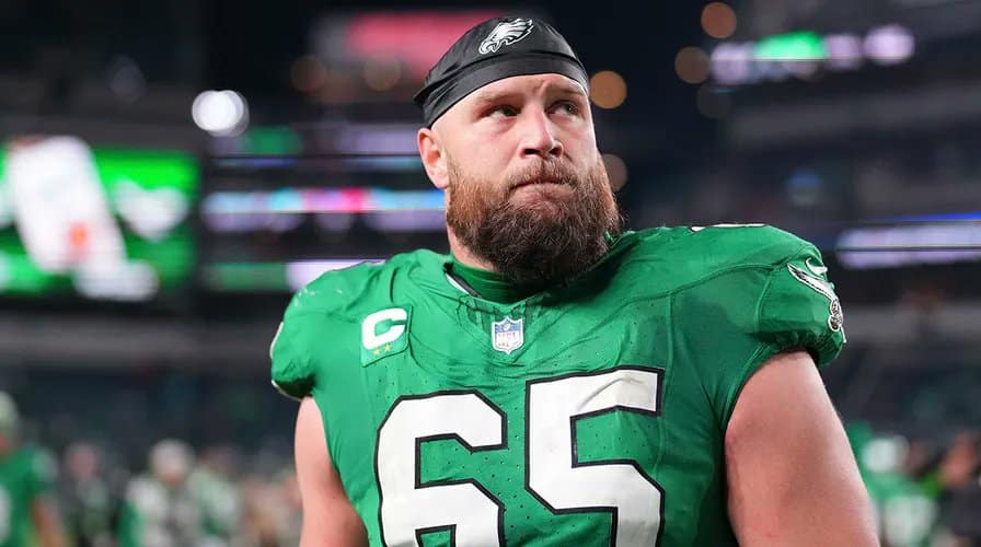 Lane Johnson sabe que los ajustes durante el juego son fundamentales.