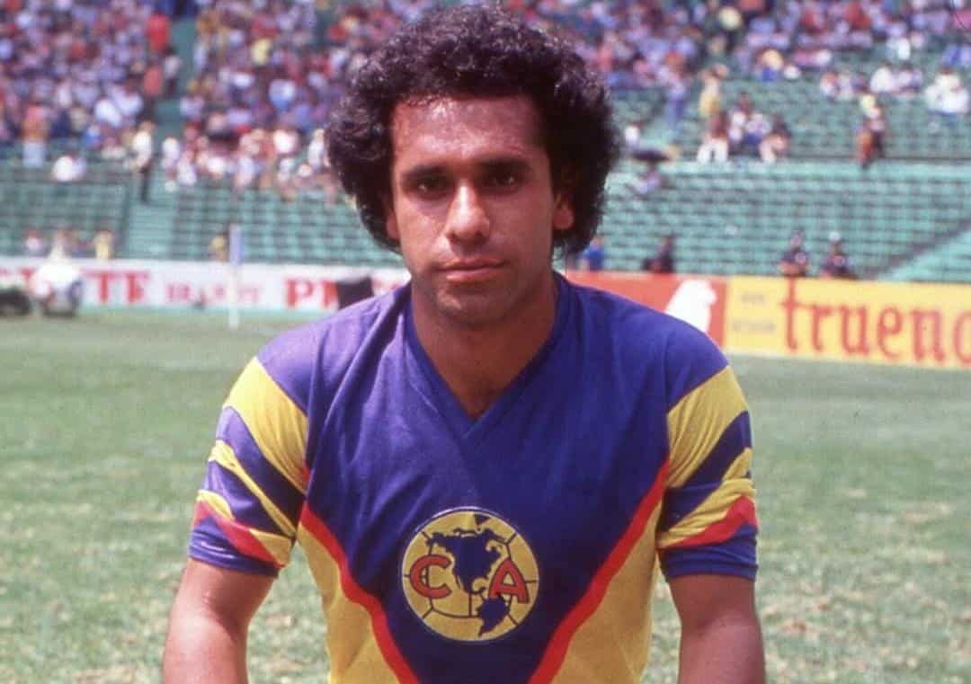 CRISTÓBAL ORTEGA DEJO UN GRAN LEGADO EN LA INSTITUCIÓN DEL CLUB AMÉRICA Y POR ALGO SIGUE SIENDO EL FUTBOLISTA CON MÁS TÍTULOS EN SU HISTORIA EN LA LIGA MX